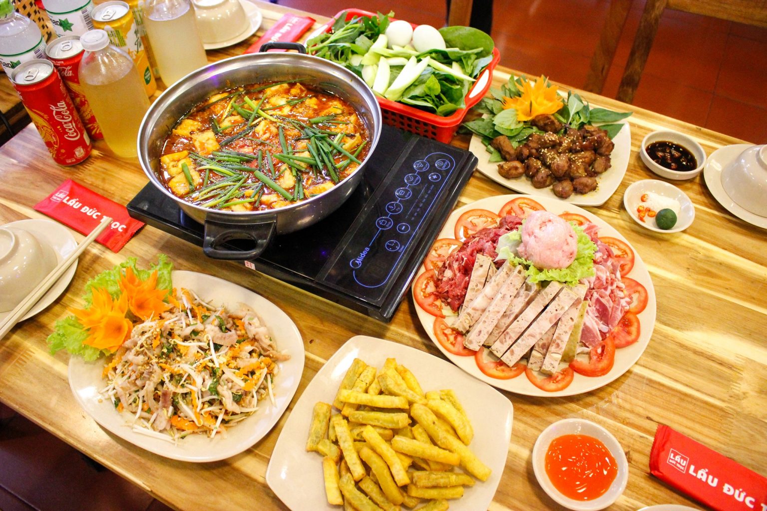 10 quán lẩu riêu cua bò ngon Hà Nội - Digifood