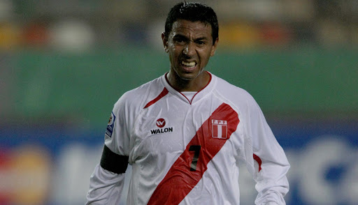 Selección Peruana: Nolberto Solano está de cumpleaños, repasa su carrera en imágenes (FOTOS) | Foto 1 de 19 | Depor.com