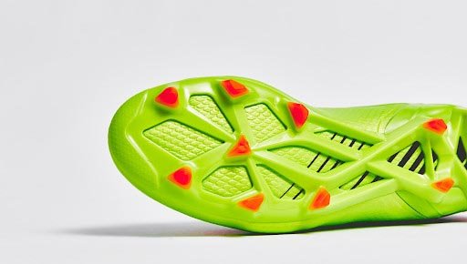 8 loại đế giày đá bóng phổ biến - Ưu và nhược điểm của từng loại